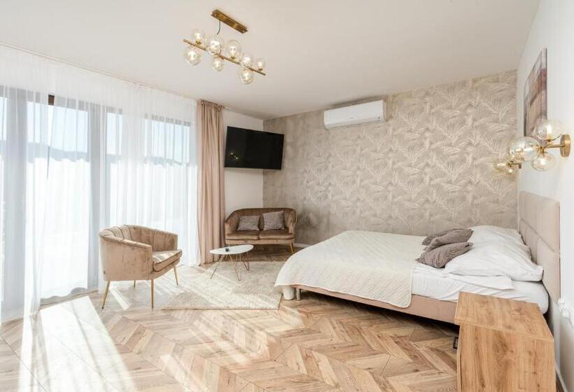 1 Bedroom Apartment Lake View, łaziska