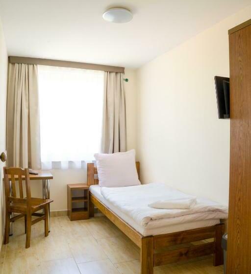 חדר סטנדרט חדר אמבטיה משותף, Kompleks Hotelarski Zgoda