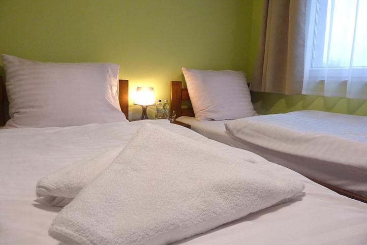 חדר סטנדרט לארבעה, Kompleks Hotelarski Zgoda