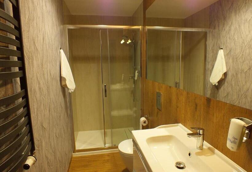 חדר סטנדרט לשלושה, Eco