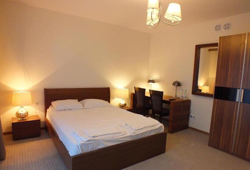 דירה בת חדר שינה 1 עם מרפסת, Eco