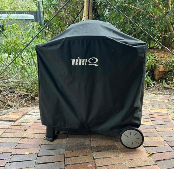 １階の１ベッドルームアパートメント, Hunchy Hideaway