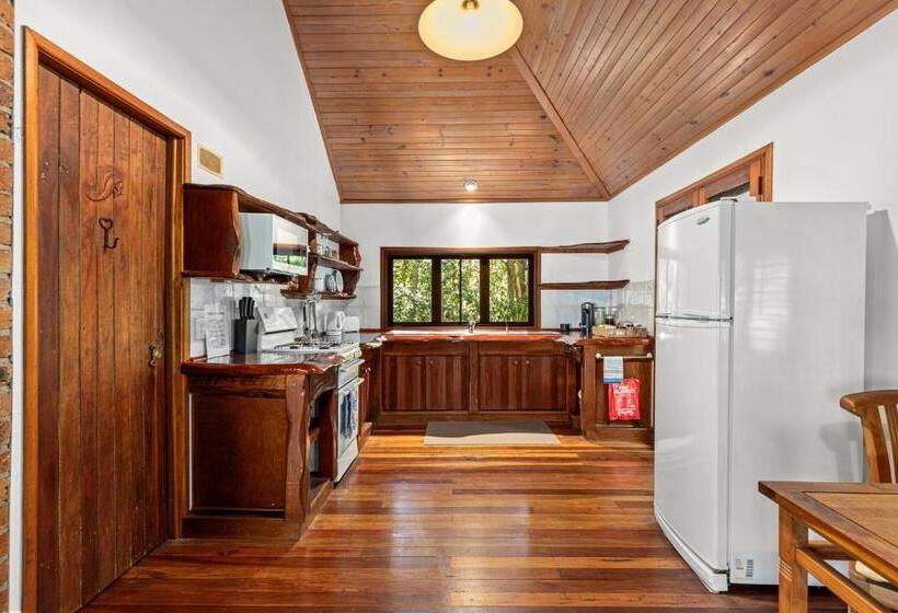 １ベッドルームハウス, Hunchy Hideaway