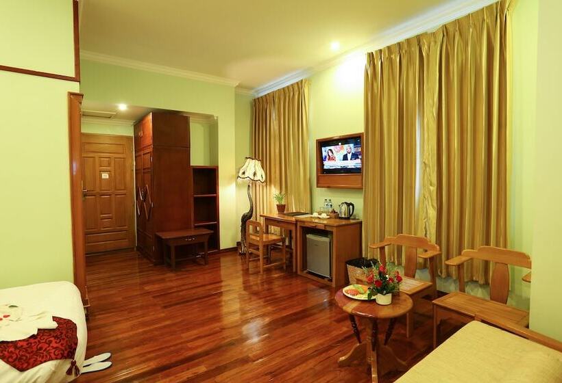 اتاق لوکس, Dingar