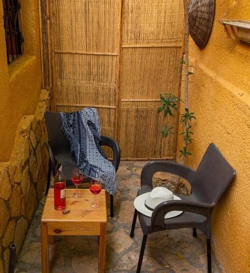 Quarto Estandar, Dive Urge