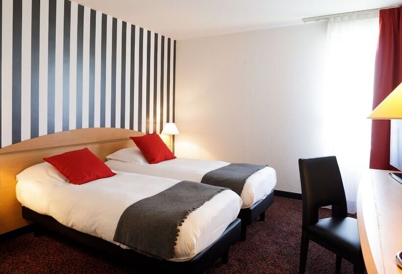 高级大房间, Logis Hôtel L Orée De Chartres   Barjouville