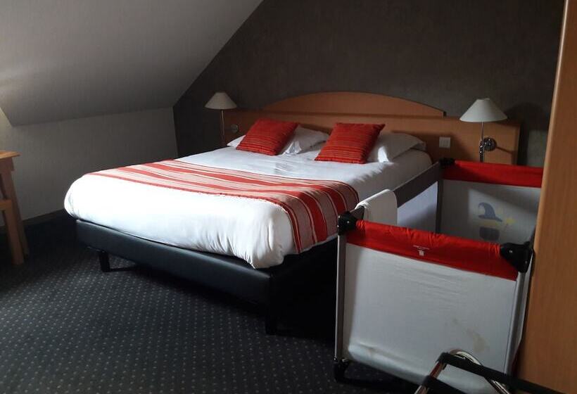 家庭间, Logis Hôtel L Orée De Chartres   Barjouville