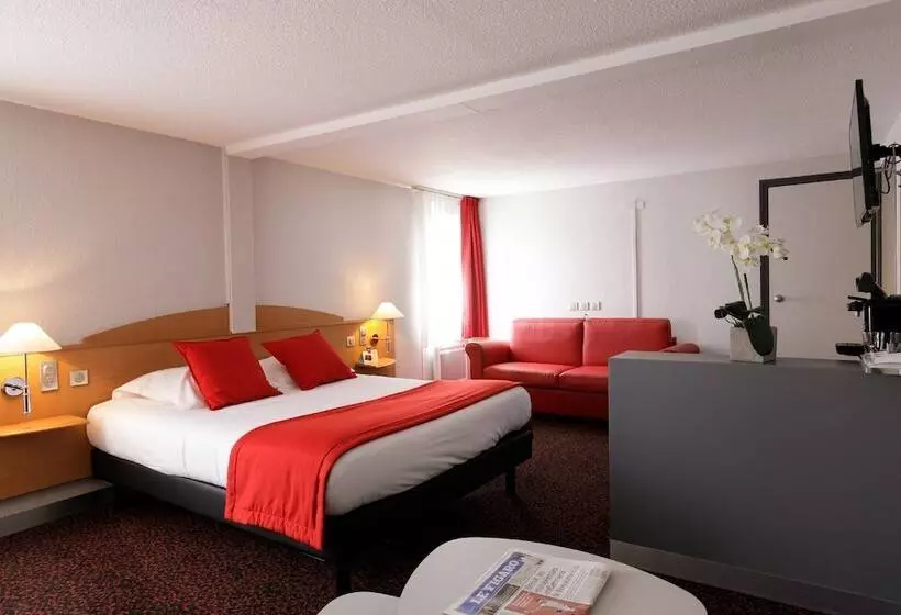 プレステージルーム, Logis Hôtel L Orée De Chartres   Barjouville