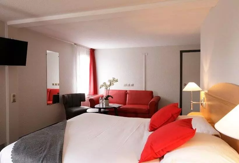 プレステージルーム, Logis Hôtel L Orée De Chartres   Barjouville