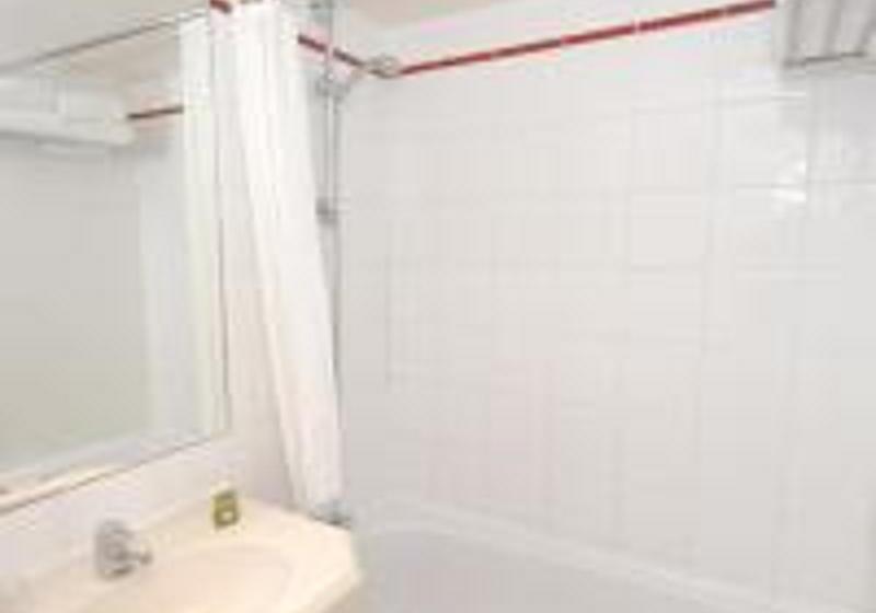 标准间, Logis Hôtel L Orée De Chartres   Barjouville