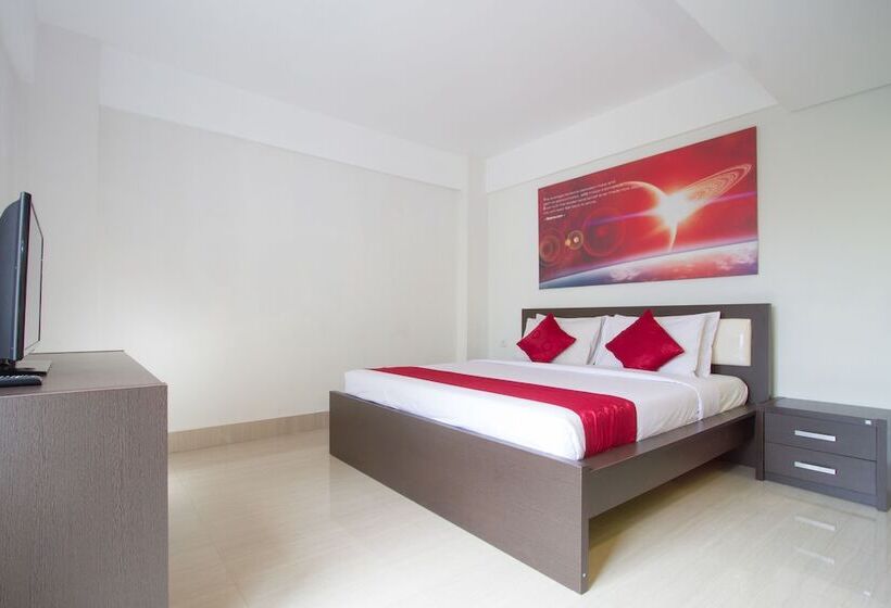 Delüks Oda, Mars City