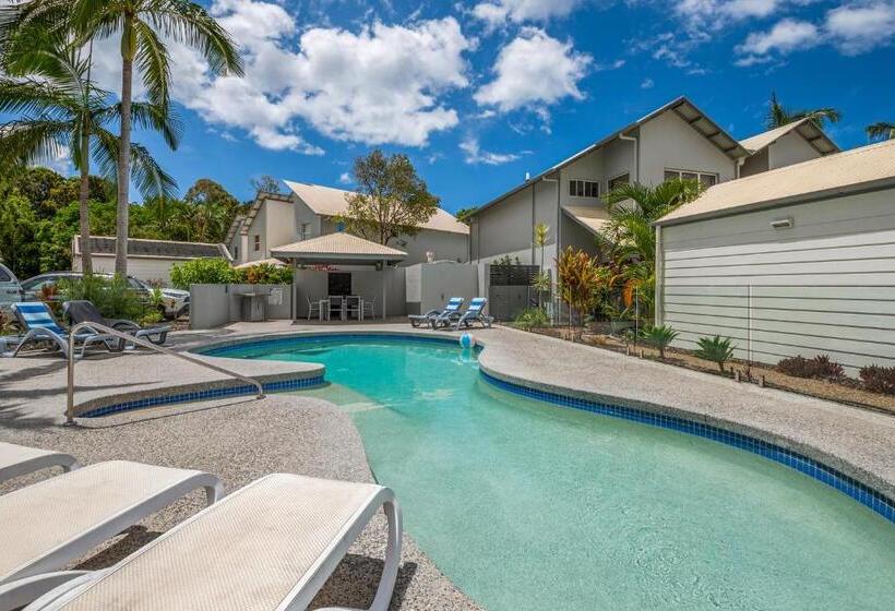 Дом 3 Спальни, Noosa Entrance Waterfront Resort