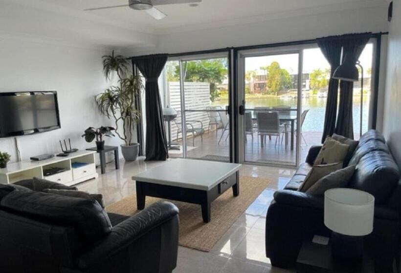 בית, 3 חדרי שינה, Noosa Entrance Waterfront Resort