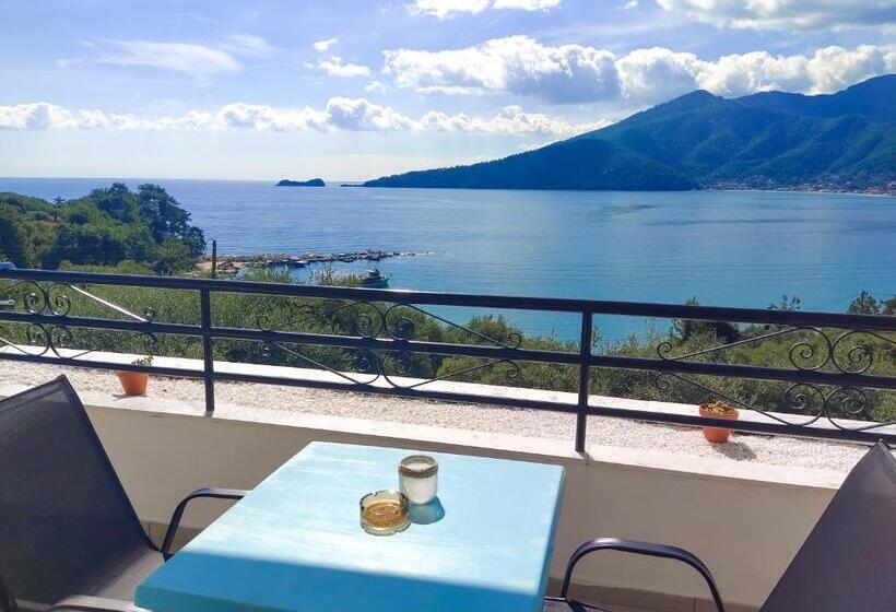 Family studio with sea view, Celeste Golden Beach