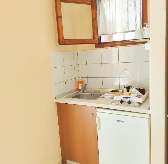Family studio with sea view, Celeste Golden Beach
