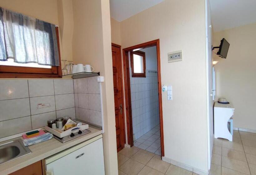 Family studio with sea view, Celeste Golden Beach