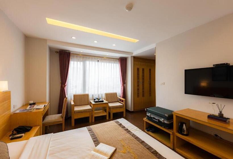 Deluxe Room, Riverside Hanoi