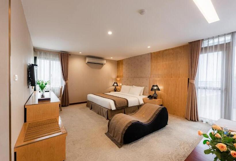 Junior Suite, Riverside Hanoi