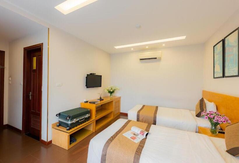 Deluxe Room, Riverside Hanoi