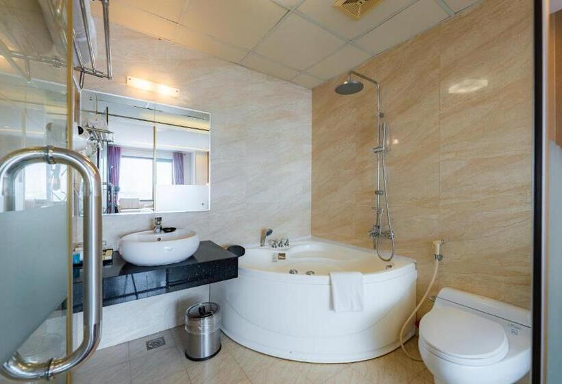 Junior Suite, Riverside Hanoi