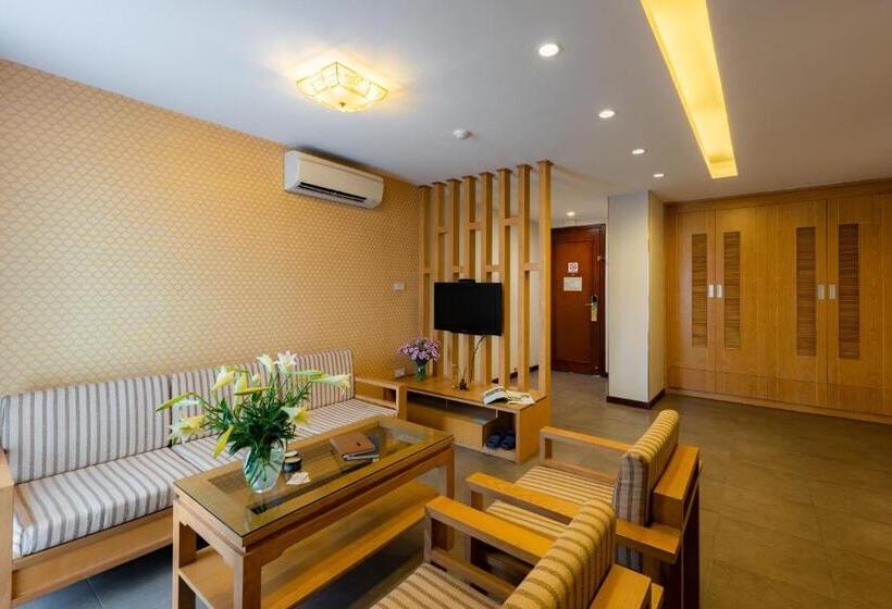 Junior Suite, Riverside Hanoi