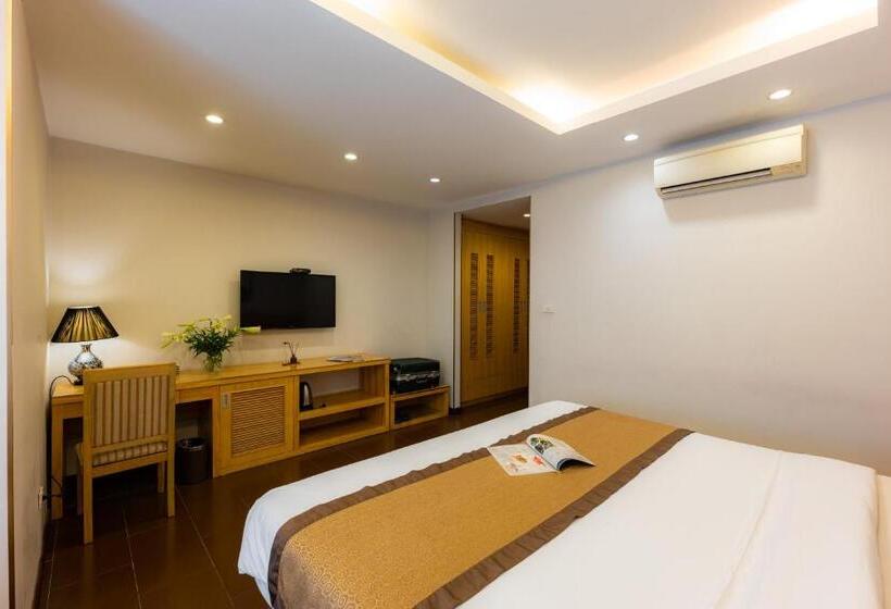 Superior Room, Riverside Hanoi