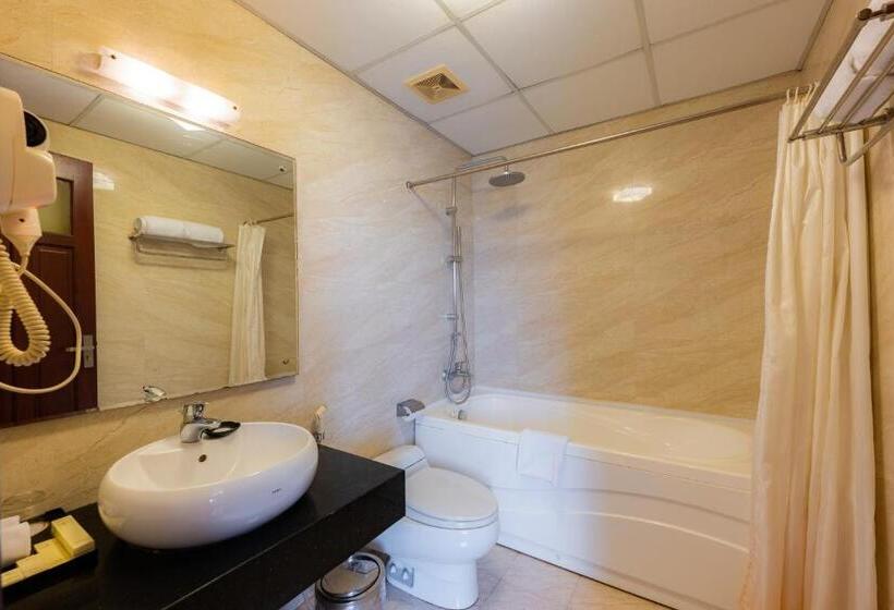 Deluxe Room, Riverside Hanoi