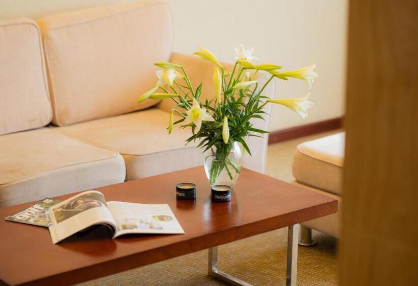 Junior Suite, Riverside Hanoi