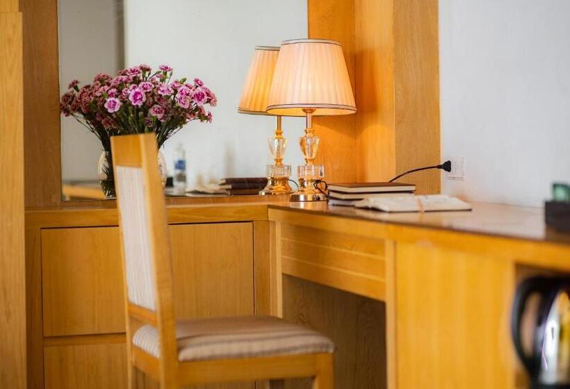 Junior Suite, Riverside Hanoi