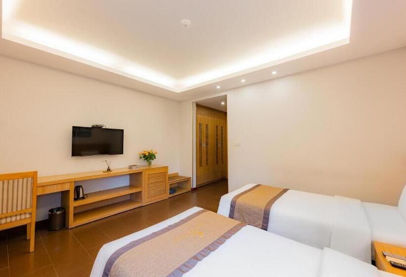 Superior Room, Riverside Hanoi