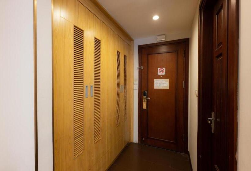 Deluxe Room, Riverside Hanoi