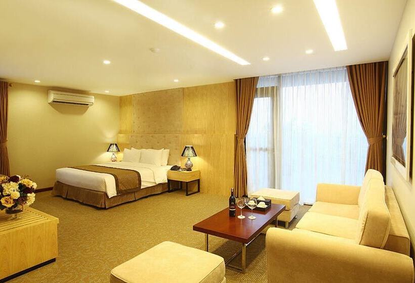 Junior Suite, Riverside Hanoi