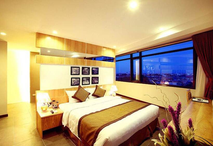 Superior Room, Riverside Hanoi