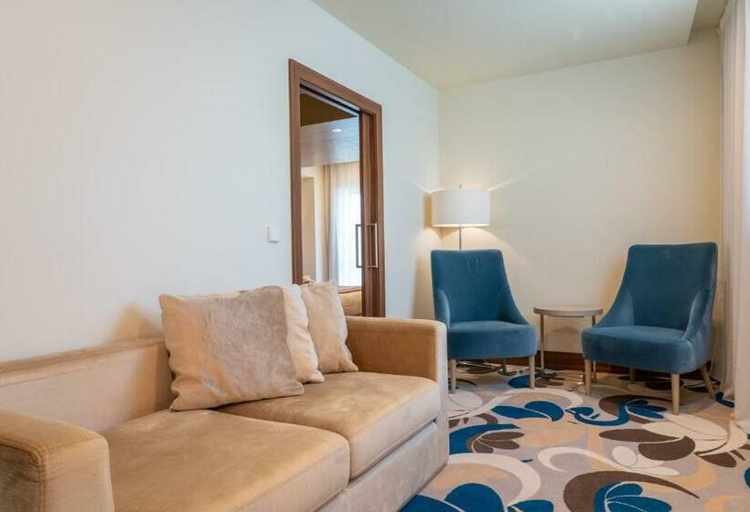 جناح, Smy Lisboa