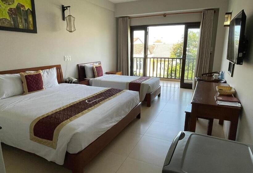 اتاق لوکس سه تخته, Sunshine  Hoi An