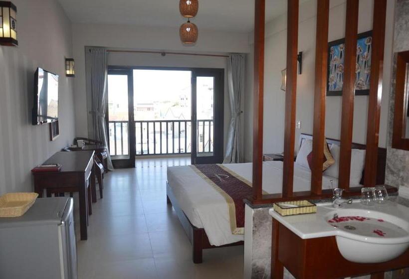 اتاق لوکس با بالکن, Sunshine  Hoi An