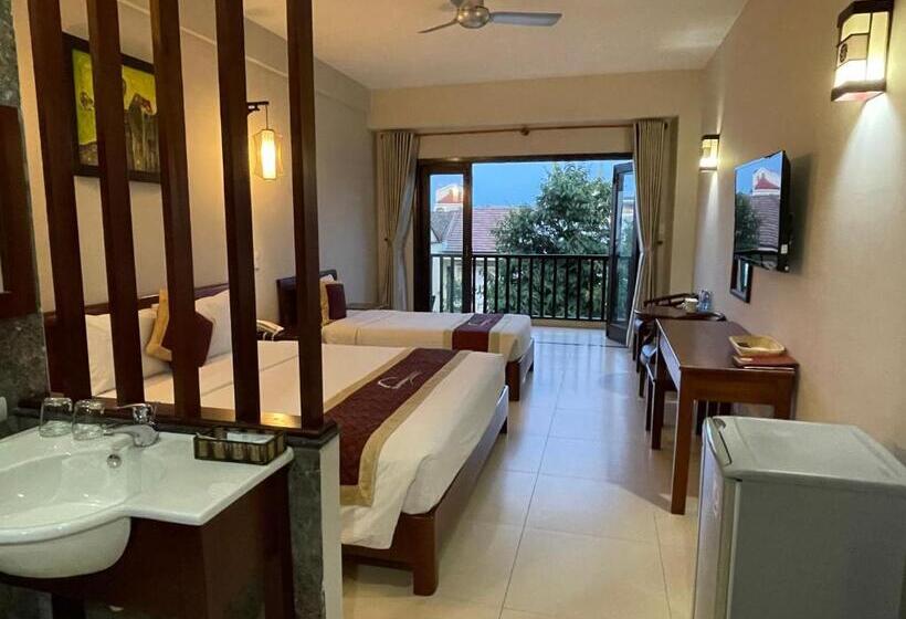 اتاق لوکس با بالکن, Sunshine  Hoi An