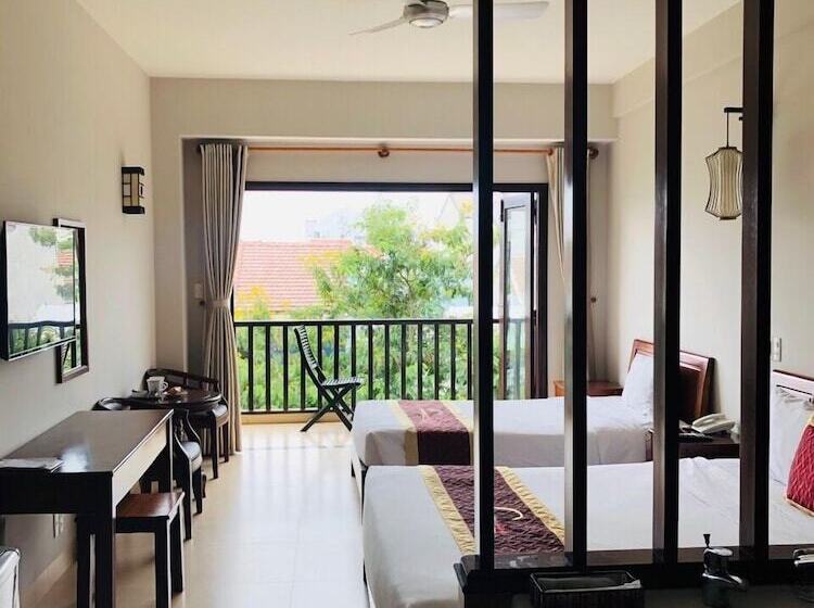 اتاق لوکس سه تخته, Sunshine  Hoi An