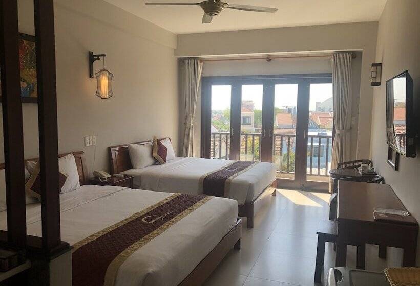 اتاق استاندارد چهار تخته, Sunshine  Hoi An
