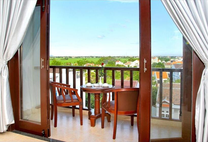 اتاق لوکس چهار تخته, Sunshine  Hoi An