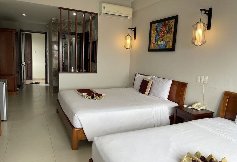 اتاق لوکس سه تخته, Sunshine  Hoi An