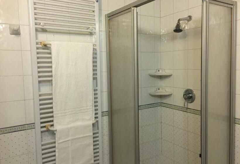 Номер Стандарт Трехместный, Terme Marconi