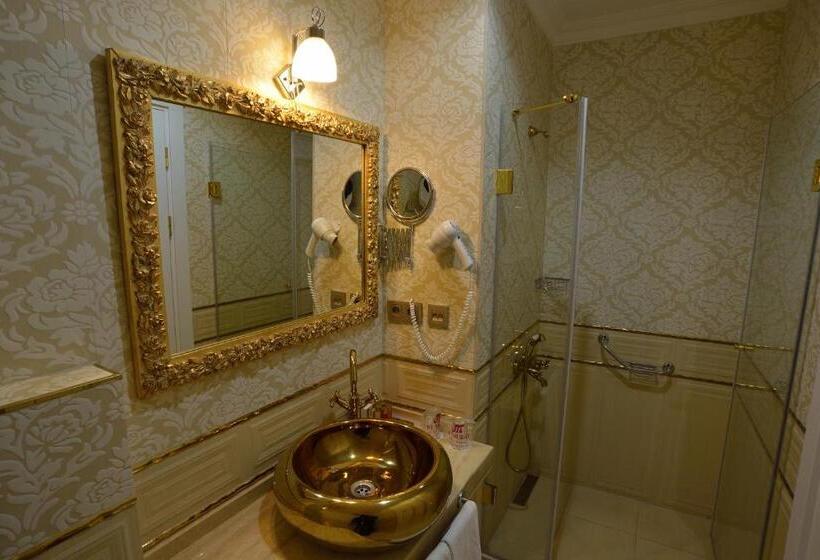 اتاق لوکس, Galatower