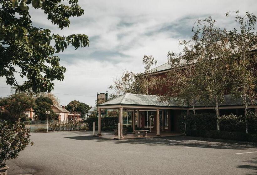 اتاق استاندارد, The Lawson Riverside Suites