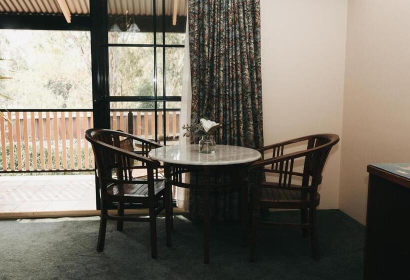 اتاق استاندارد, The Lawson Riverside Suites