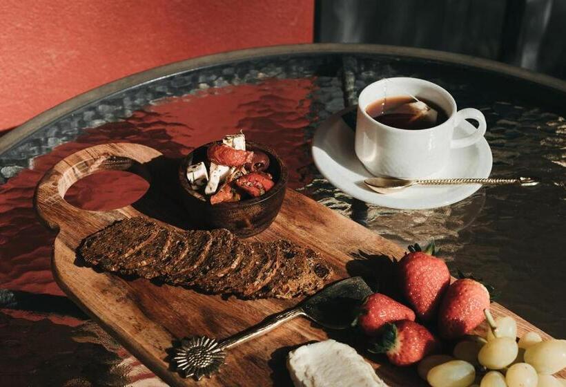 اتاق استاندارد, The Lawson Riverside Suites