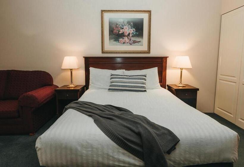 اتاق استاندارد, The Lawson Riverside Suites