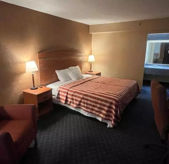 キングサイズベッドのスタンダードルーム, The Lodge Hotel And Banquets