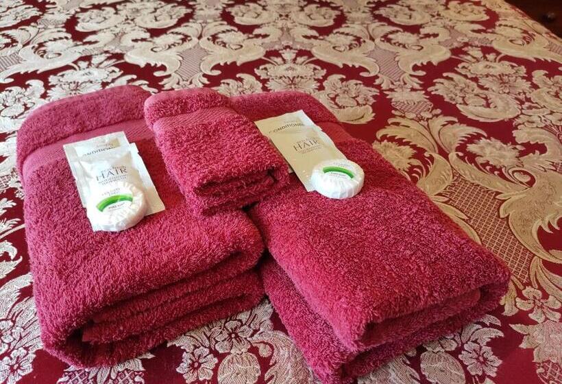 エクゼクティブスイート, Angela S Beach Stays