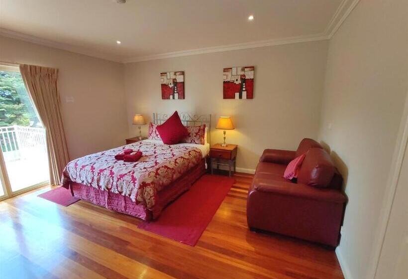 エクゼクティブスイート, Angela S Beach Stays